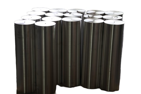 Soluble magnesium alloy